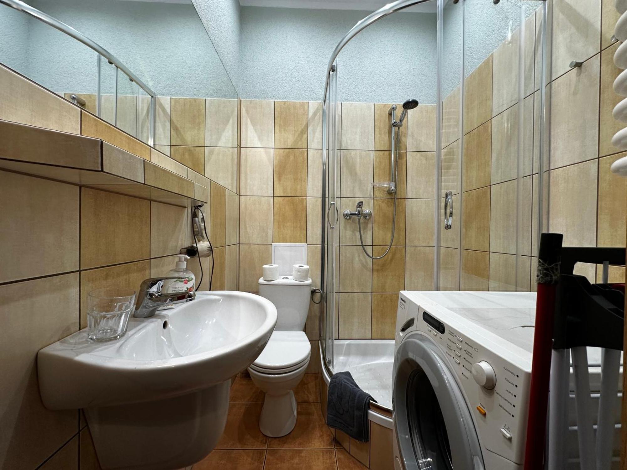 Apartament Serwis クラクフ エクステリア 写真